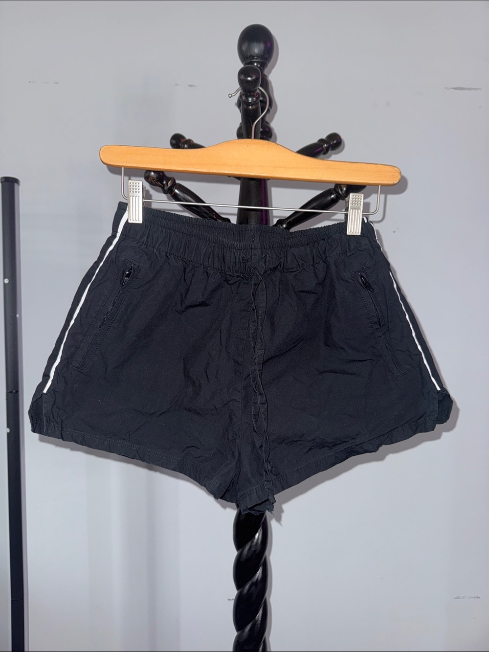 H&M Black Athletic Shorts with White Side Stripe 18.2.B1